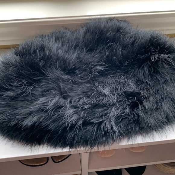 Feather wrap - Picture 6 of 6